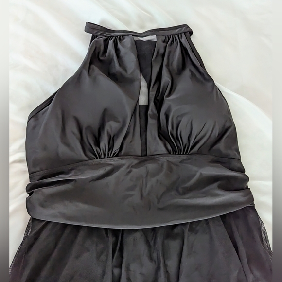 Women's plus size swim dress by Bloomchic, size 18-20. - Picture 2 of 9